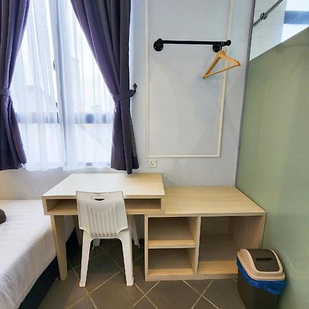 Mac Hotel By Sky Hive George Town Exterior photo