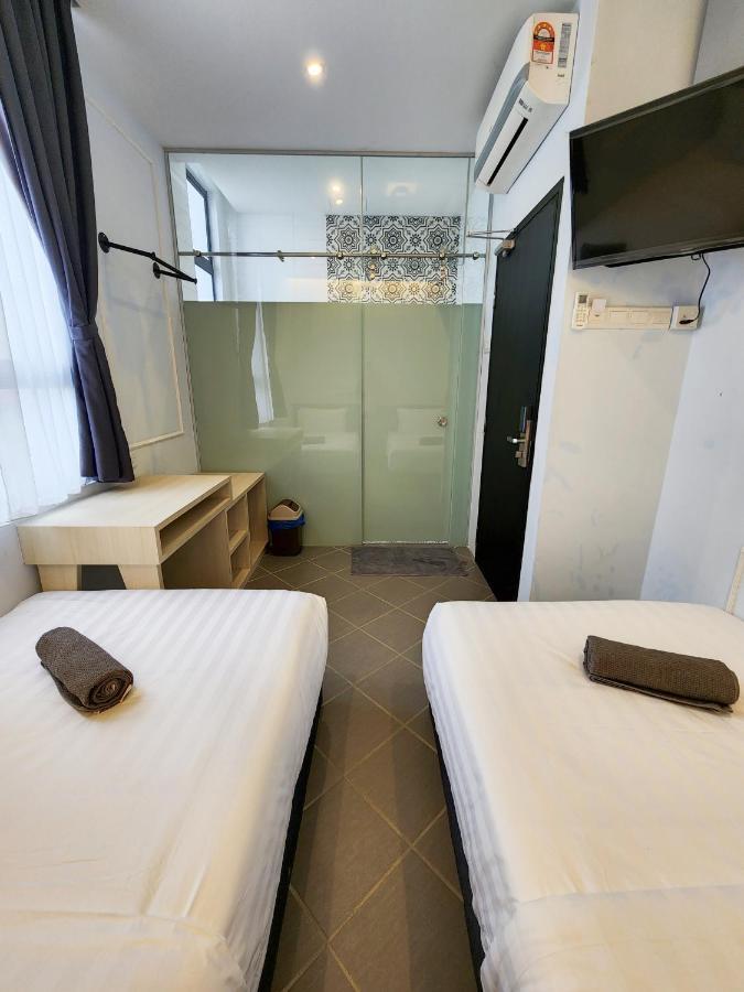 Mac Hotel By Sky Hive George Town Exterior photo