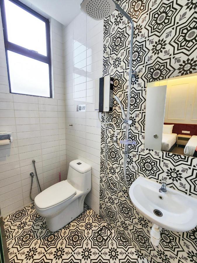 Mac Hotel By Sky Hive George Town Exterior photo
