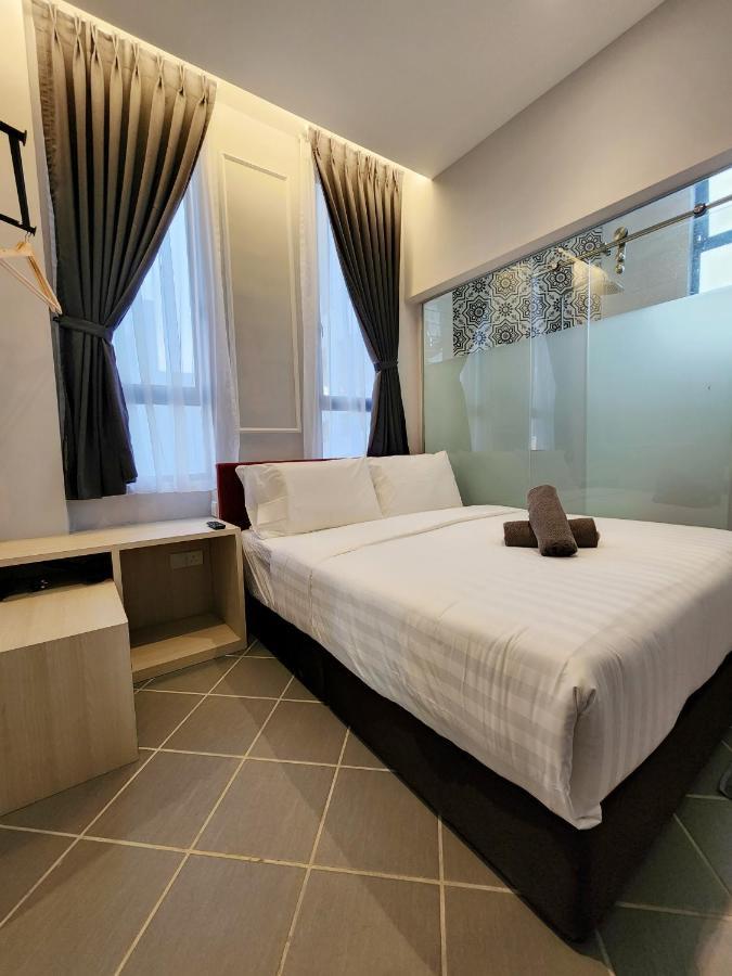 Mac Hotel By Sky Hive George Town Exterior photo