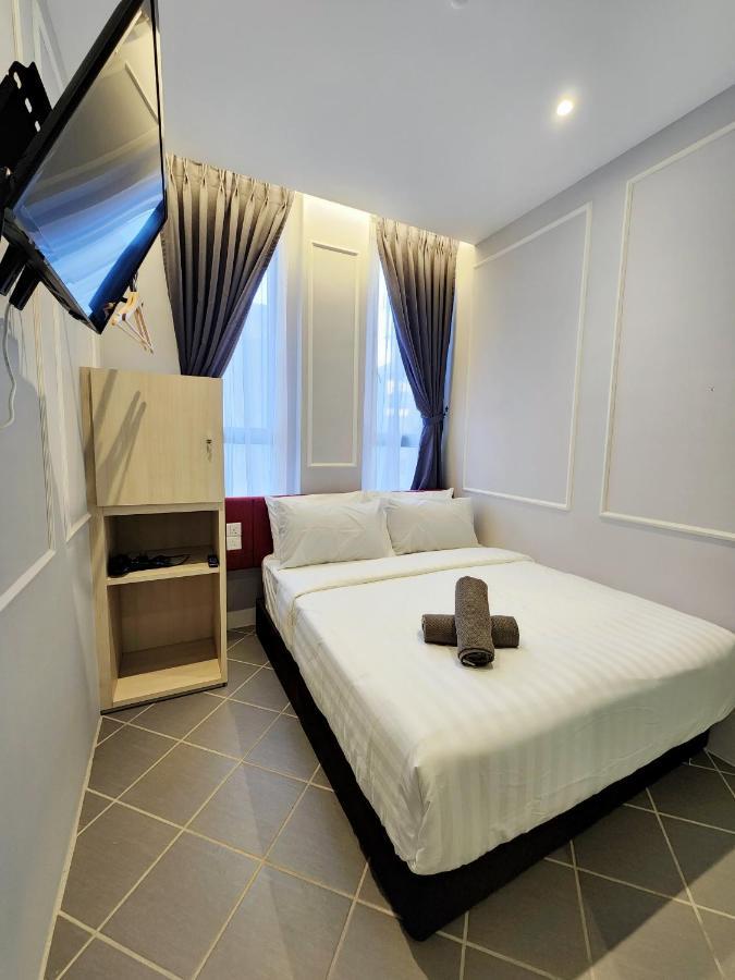 Mac Hotel By Sky Hive George Town Exterior photo