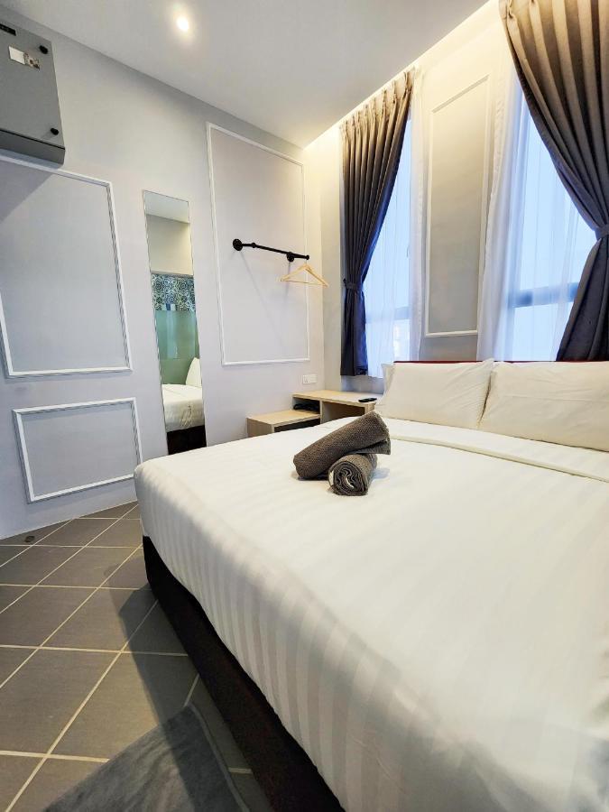 Mac Hotel By Sky Hive George Town Exterior photo
