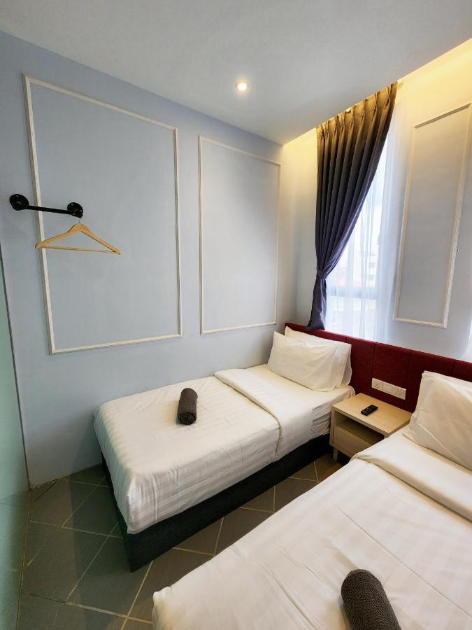 Mac Hotel By Sky Hive George Town Exterior photo